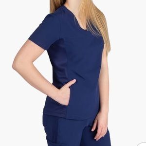 TiScrubs | NAVY Women’s Stash Pocket Scrub Top and Stretch 9-pocket scrub pant